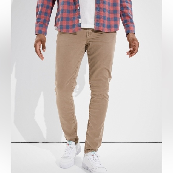 NWOT American Eagle flex soft twill slim straight tan khaki pants 32 x 32